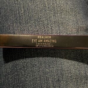 RealHer Eye Am Amazing 24 HR Black Eyeliner